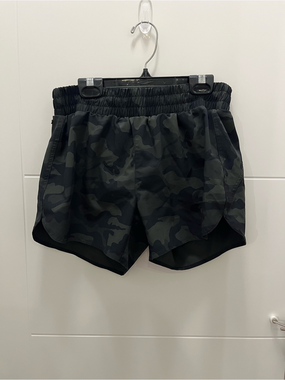 Women’s Athletic Works Black & Dark Gray Camo XS